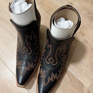 Black Western Cowboy Boots with Tan Stitching